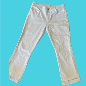 Ann Taylor Loft Modern Kick Crop White Denim Size 30 excellent condition